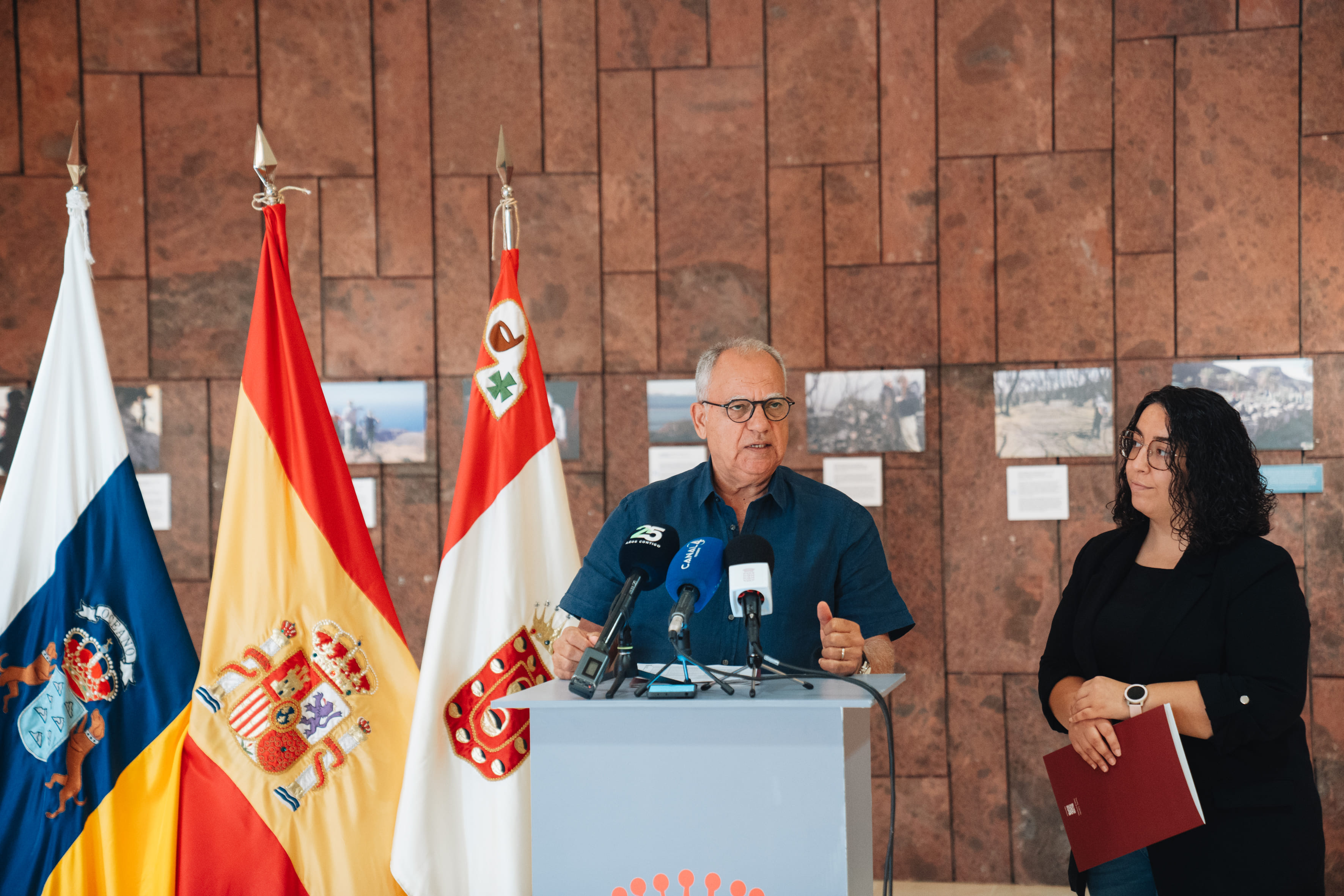 Imagen de El Cabildo destina 2,5 millones de euros a los ayuntamientos para financiar actuaciones en los seis municipios 