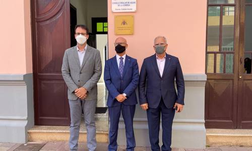 Imagen de El Diputado del Común abre su nueva oficina de atención ciudadana en La Gomera