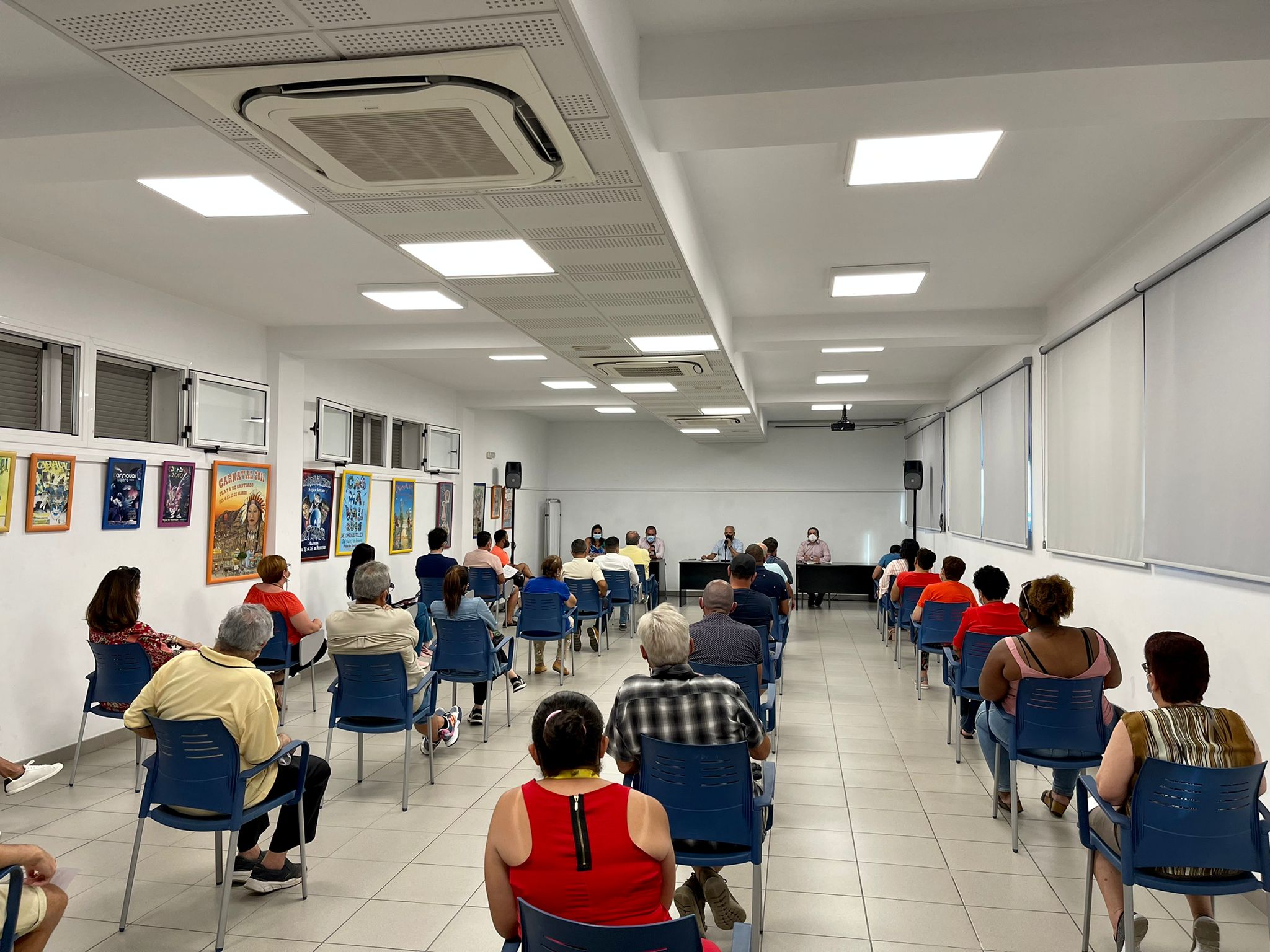 Imagen de El Cabildo aborda las nuevas líneas de ayudas a pymes y autónomos con empresarios de Alajeró