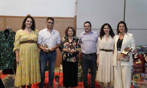 Imagen de El Cabildo reconoce la trayectoria y dedicación de tres comercios de La Gomera