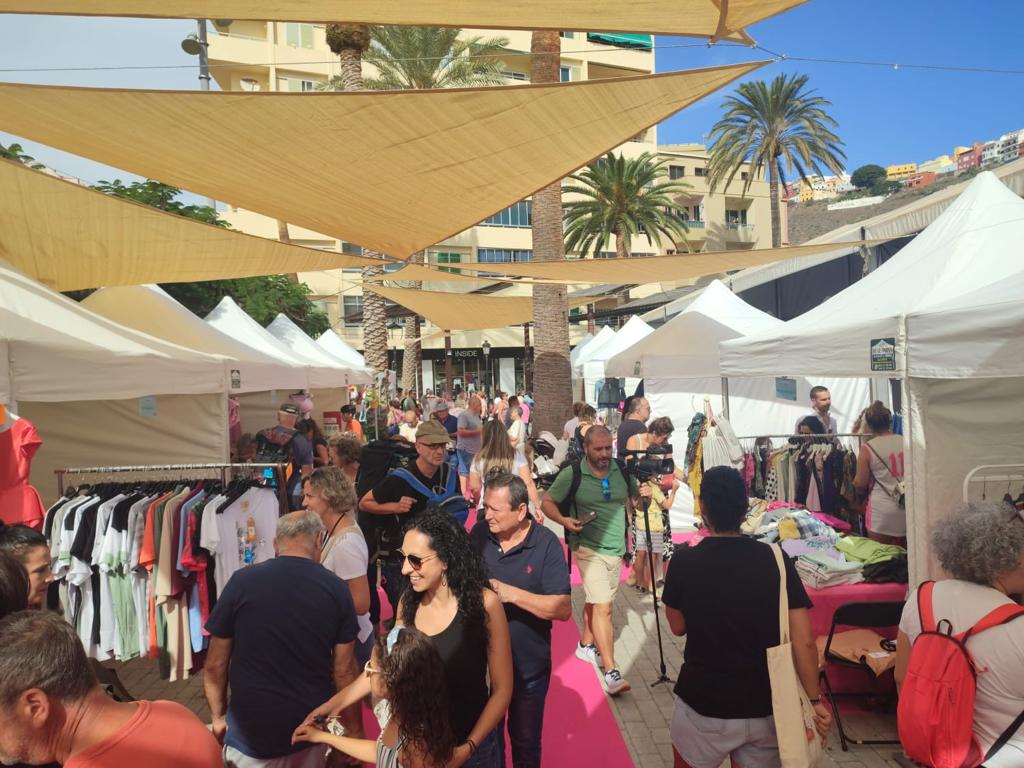 Imagen de Exposaldo La Gomera abre sus puertas al público con una amplia oferta comercial e importantes descuentos