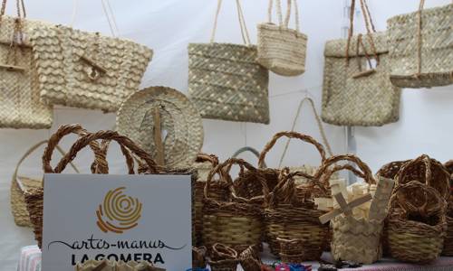 Imagen de El Cabildo de La Gomera inicia el calendario de muestras de artesanía este sábado en Valle Gran Rey
