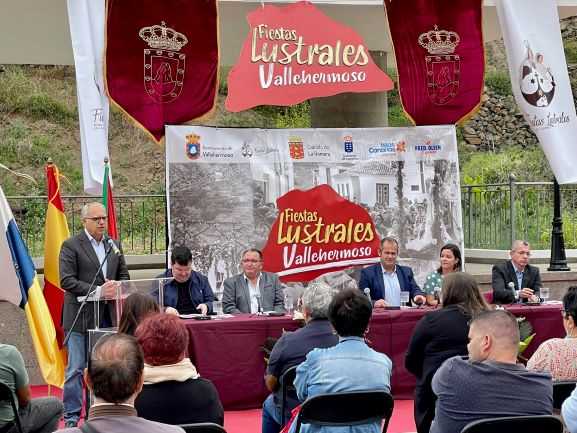 Imagen de El Cabildo aprueba el convenio de colaboración para las Fiestas Lustrales de Vallehermoso