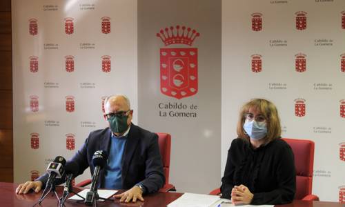 Imagen de El Cabildo fomenta la lectura con la distribución de libros al alumnado de Bachillerato y Formación Profesional