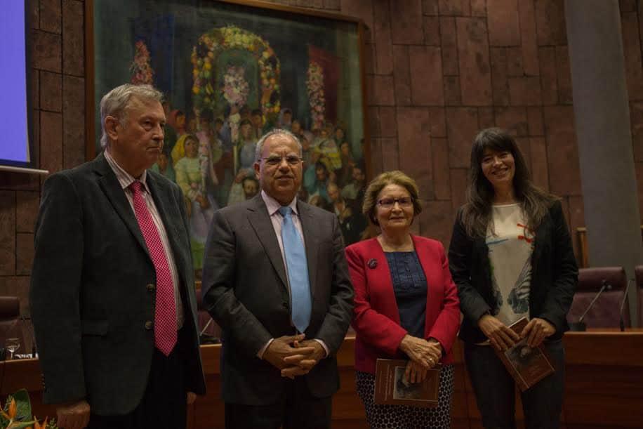 Imagen de La historiadora Gloria Díaz presenta la segunda edición de su libro ‘Los Pescantes de La Gomera’