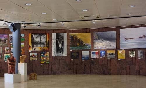 Imagen de Este viernes finaliza la exposición de pintura y escultura ‘La Gomera’, de Izik Lambez