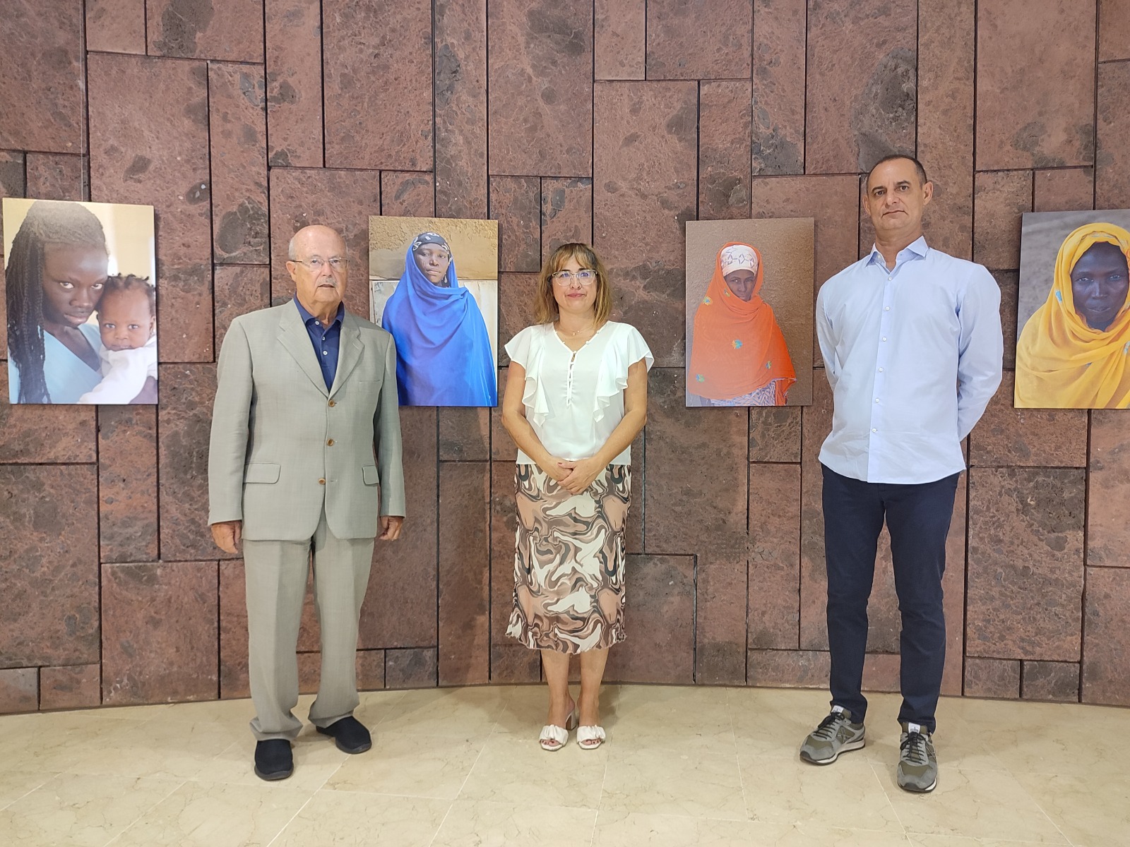 Imagen de Casa África inaugura la exposición ‘Soutoura’ en el Cabildo y presenta su programación para La Gomera