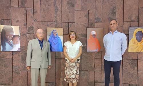 Imagen de Casa África inaugura la exposición ‘Soutoura’ en el Cabildo y presenta su programación para La Gomera