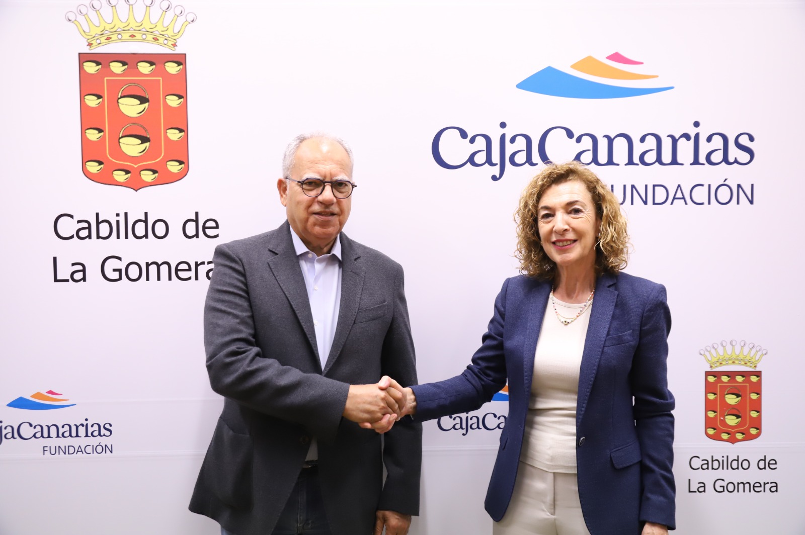 Imagen de Cabildo y Fundación CajaCanarias dan a conocer el patrimonio natural de la isla entre la comunidad escolar