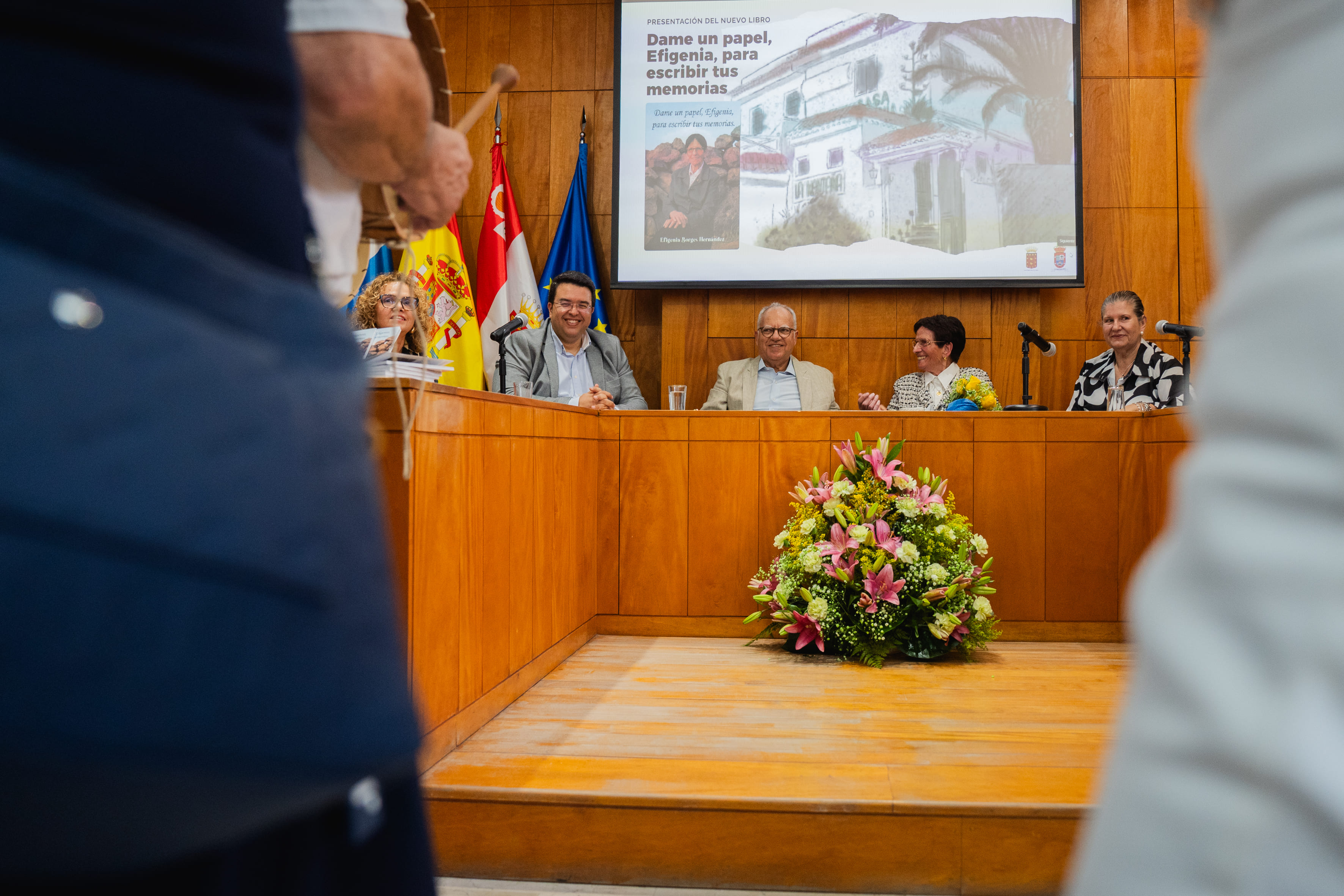 Imagen de La Gomera rinde homenaje a Efigenia Borges en la presentación de su nuevo libro 