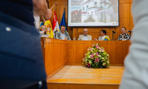 Imagen de La Gomera rinde homenaje a Efigenia Borges en la presentación de su nuevo libro