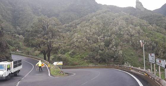 Imagen de El Cabildo cierra la carretera de El Rejo desde el cruce con la GM-1 y el acceso a El Cedro 