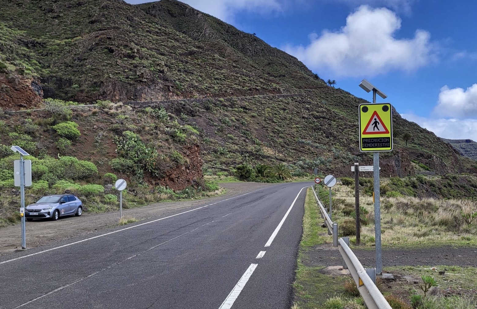 Imagen de El Cabildo adjudica la mejora la GM-1 entre San Sebastián de La Gomera y el túnel de la cumbre
