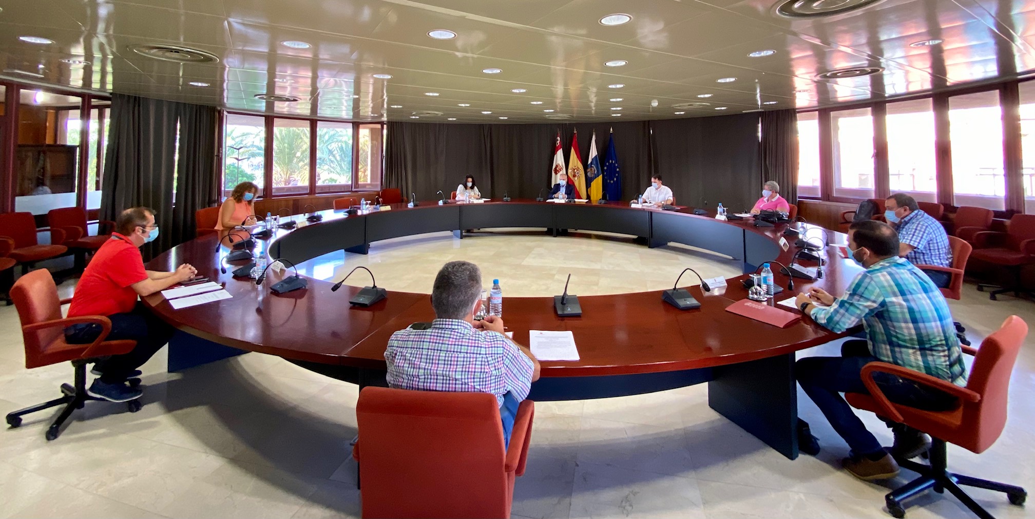 Imagen de Cabildo y ayuntamientos coordinan las inversiones del Fdcan y del Plan Insular de Cooperación