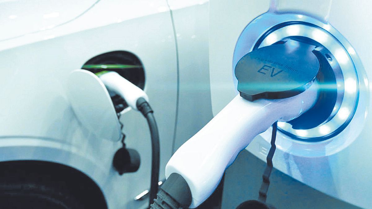 Imagen de   El Cabildo incorporará a la red insular nuevos puntos de recarga autosuficientes para vehículos eléctricos
