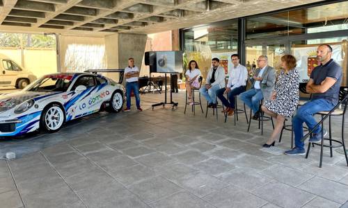 Imagen de El Cabildo se suma al patrocinio deportivo del nuevo vehículo del equipo Gomera Auto- Racing