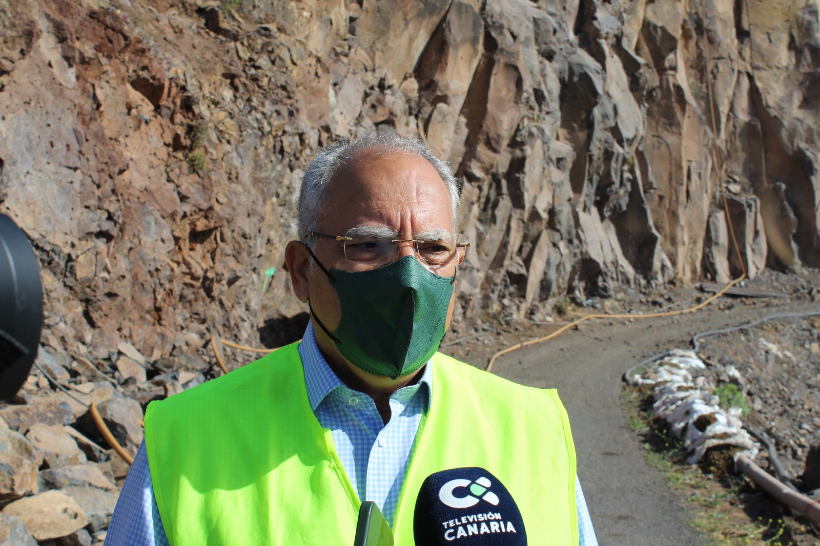 Imagen de El Cabildo avanza en la estabilización de 4 mil metros cuadrados de talud en el acceso a Enchereda