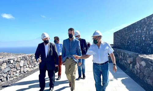 Imagen de Avanzan los trabajos para la colocación del Sagrado Corazón en el Mirador de El Cristo
