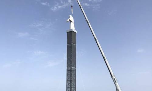 Imagen de Finalizan los trabajos de colocación de la imagen del Sagrado Corazón en el Mirador de El Cristo