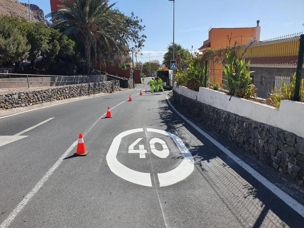 Imagen de El Cabildo ejecuta una veintena de actuaciones de conservación en la red viaria insular 