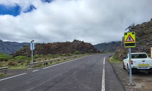 Imagen de El Cabildo inicia la instalación de nueva señalética inteligente en las carreteras de La Gomera