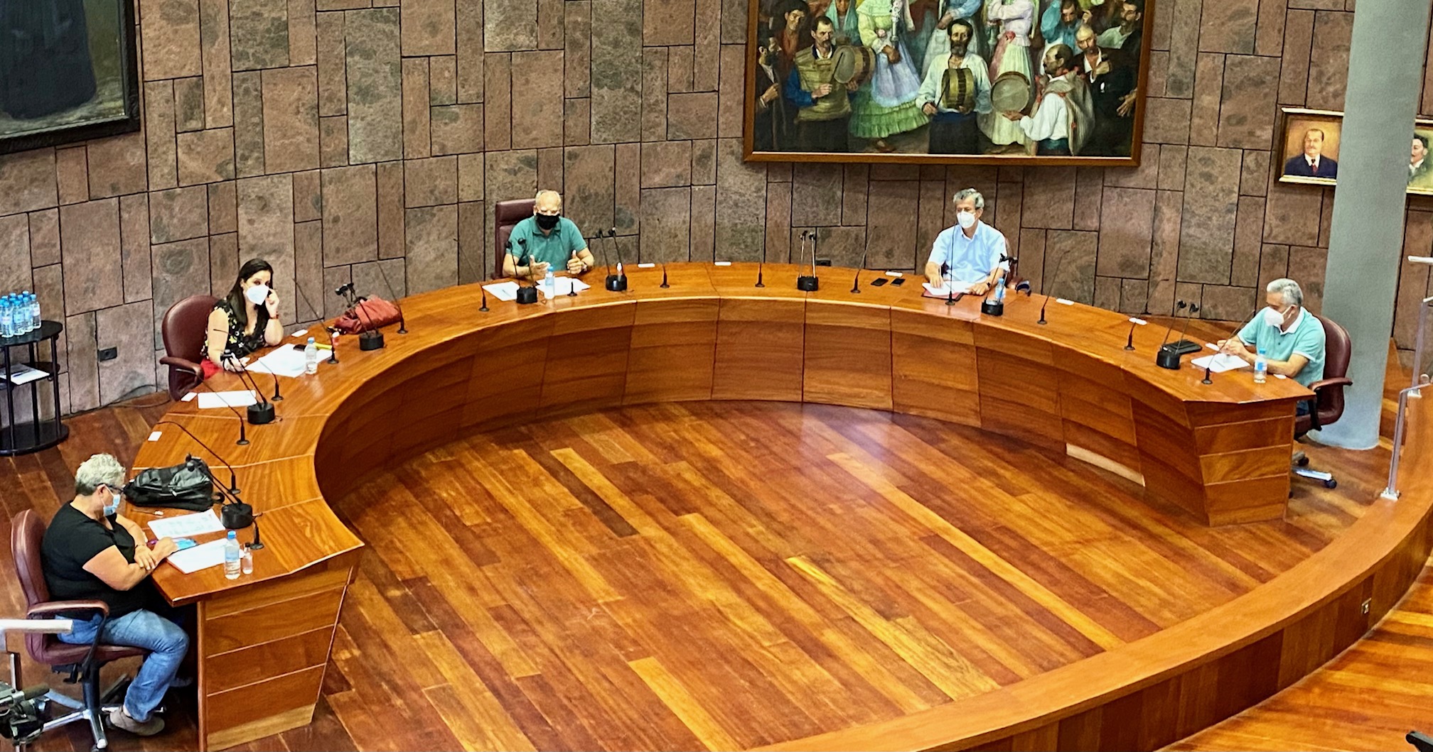 Imagen de Las instituciones gomeras llaman a evitar desplazamientos y acuerdan nuevas medidas para el control de la Covid-19