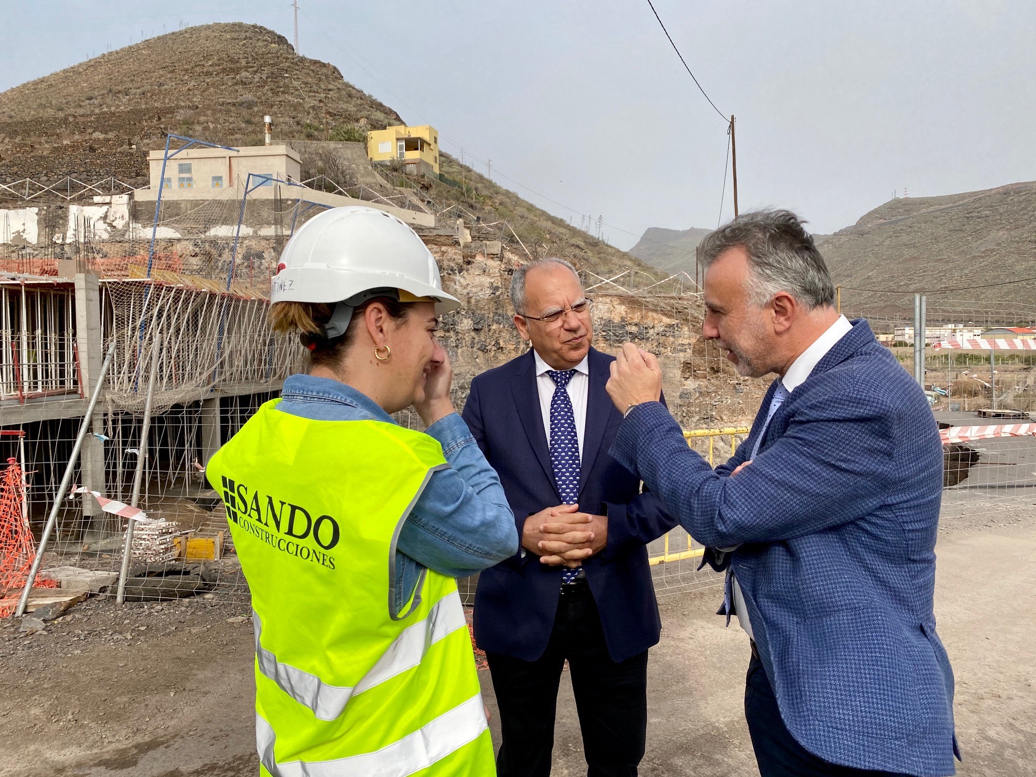 Imagen de Curbelo y Torres resaltan la relevancia social del nuevo Centro Sociosanitario de La Gomera