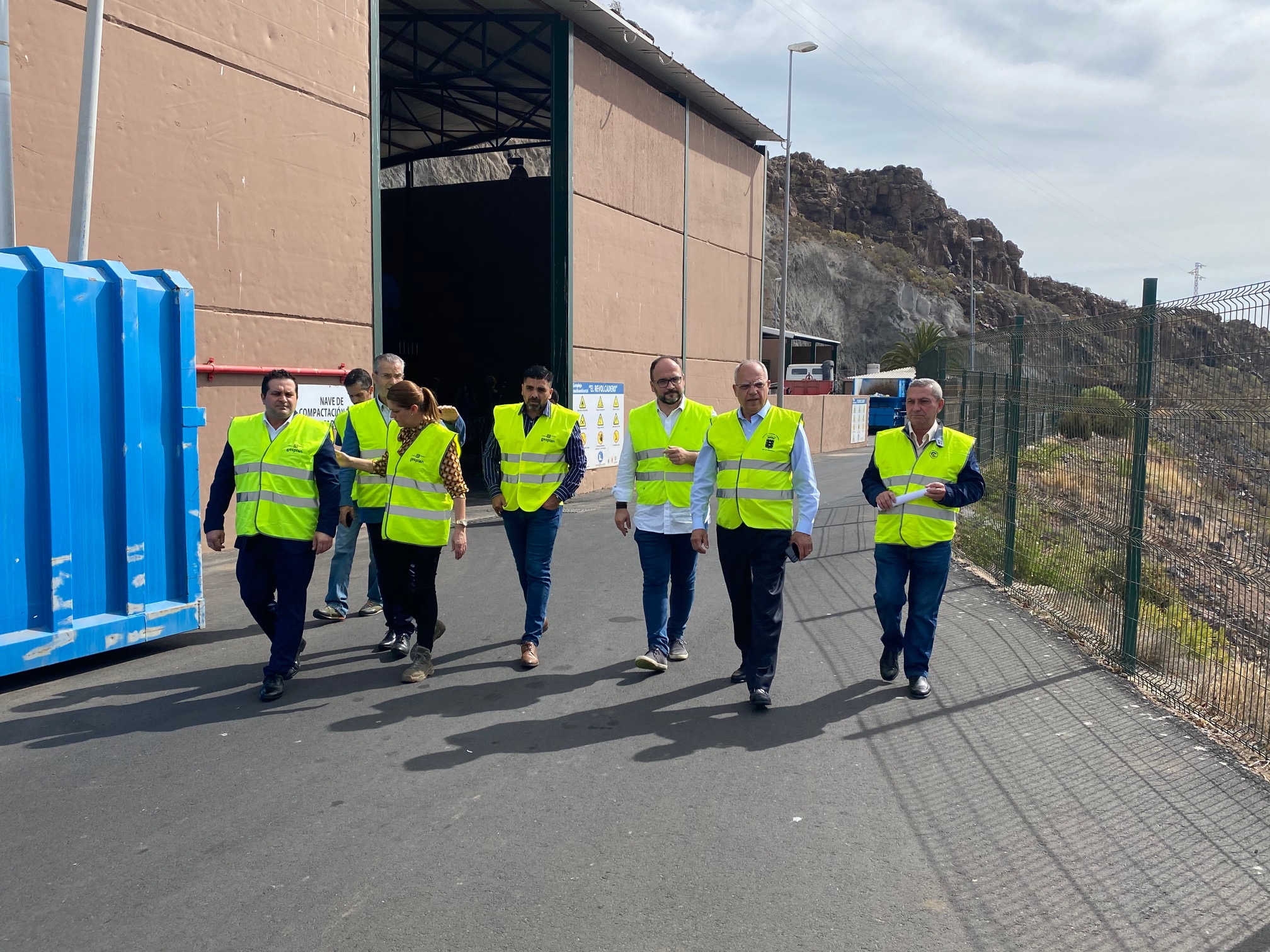 Imagen de Gobierno y Cabildo impulsan el proyecto para una nueva celda de vertidos del Complejo Medioambiental