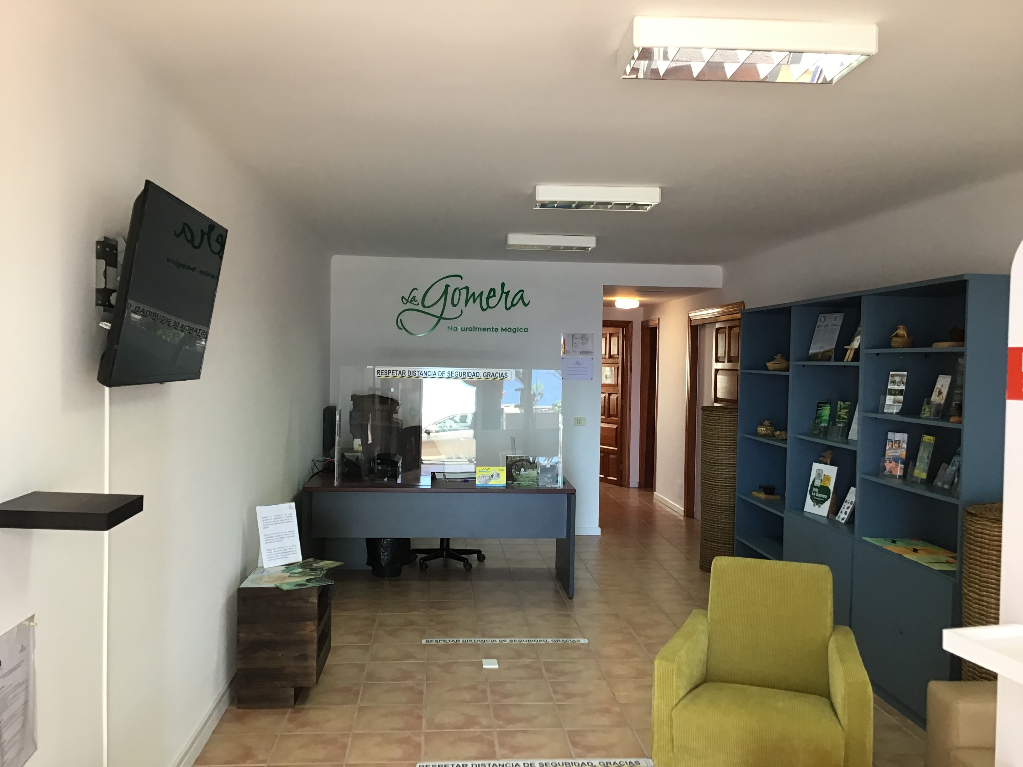 Imagen de Turismo de La Gomera renueva la imagen de la Oficina de Turismo de Playa Santiago