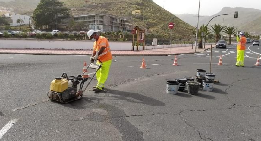 Imagen de El Cabildo ejecuta trabajos de mantenimiento y adecuación en varias vías insulares
