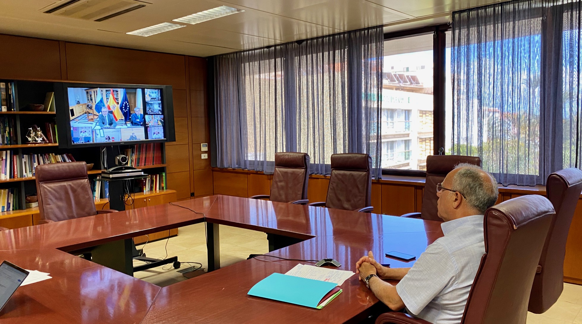 Imagen de Los cabildos piden más medios para luchar contra la crisis del coronavirus 