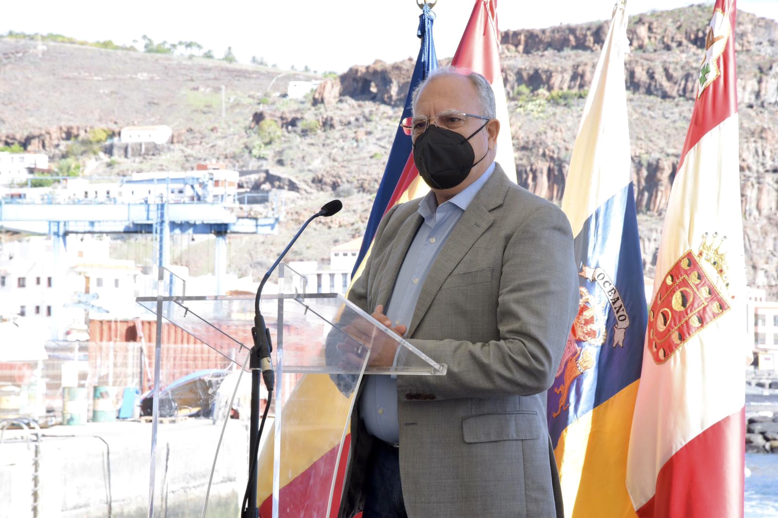 Imagen de Curbelo confía en que el pasaporte sanitario sea clave para recuperar el turismo en Canarias este verano