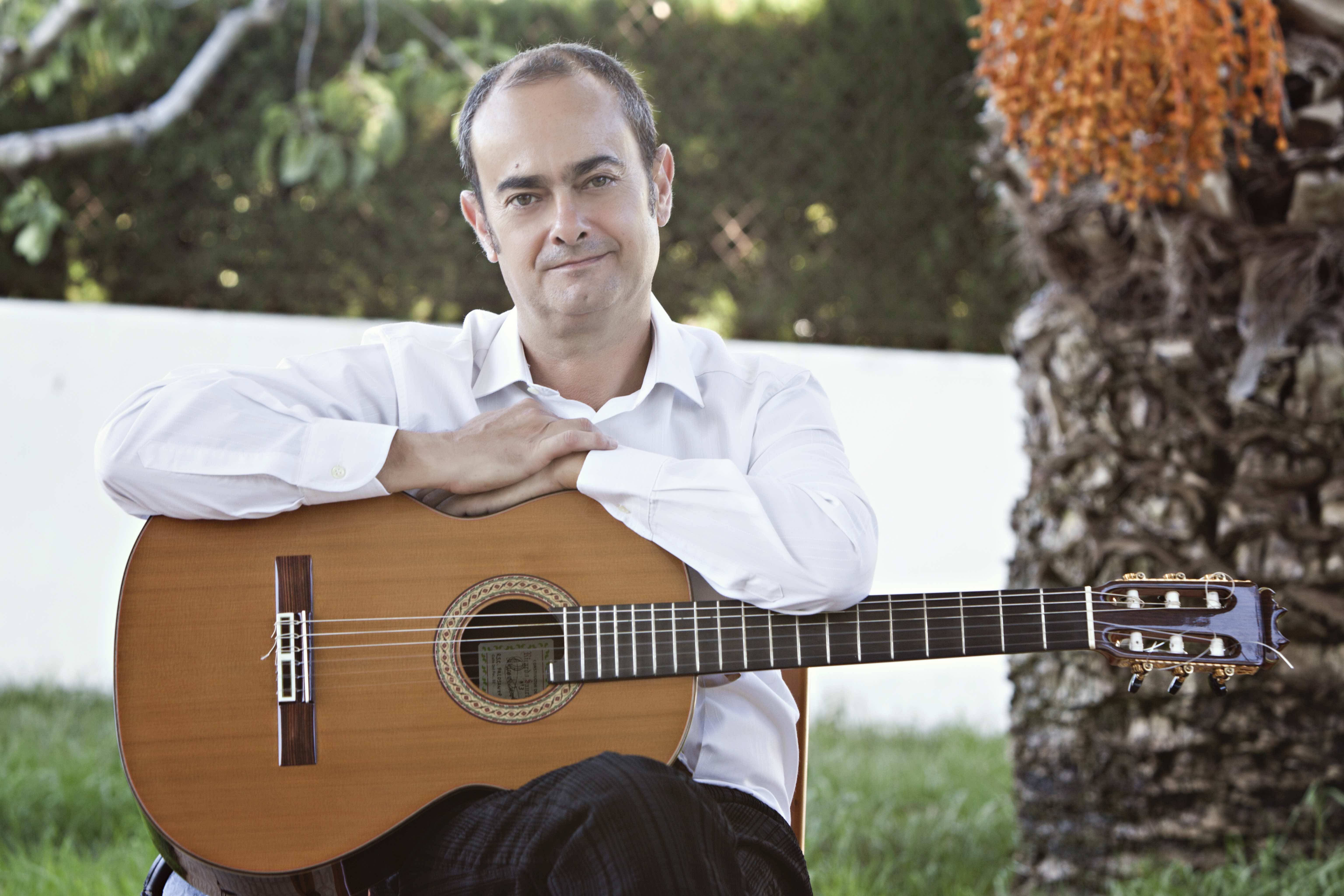 Imagen de El guitarrista Javier Moya actúa este jueves en la Casa Colón