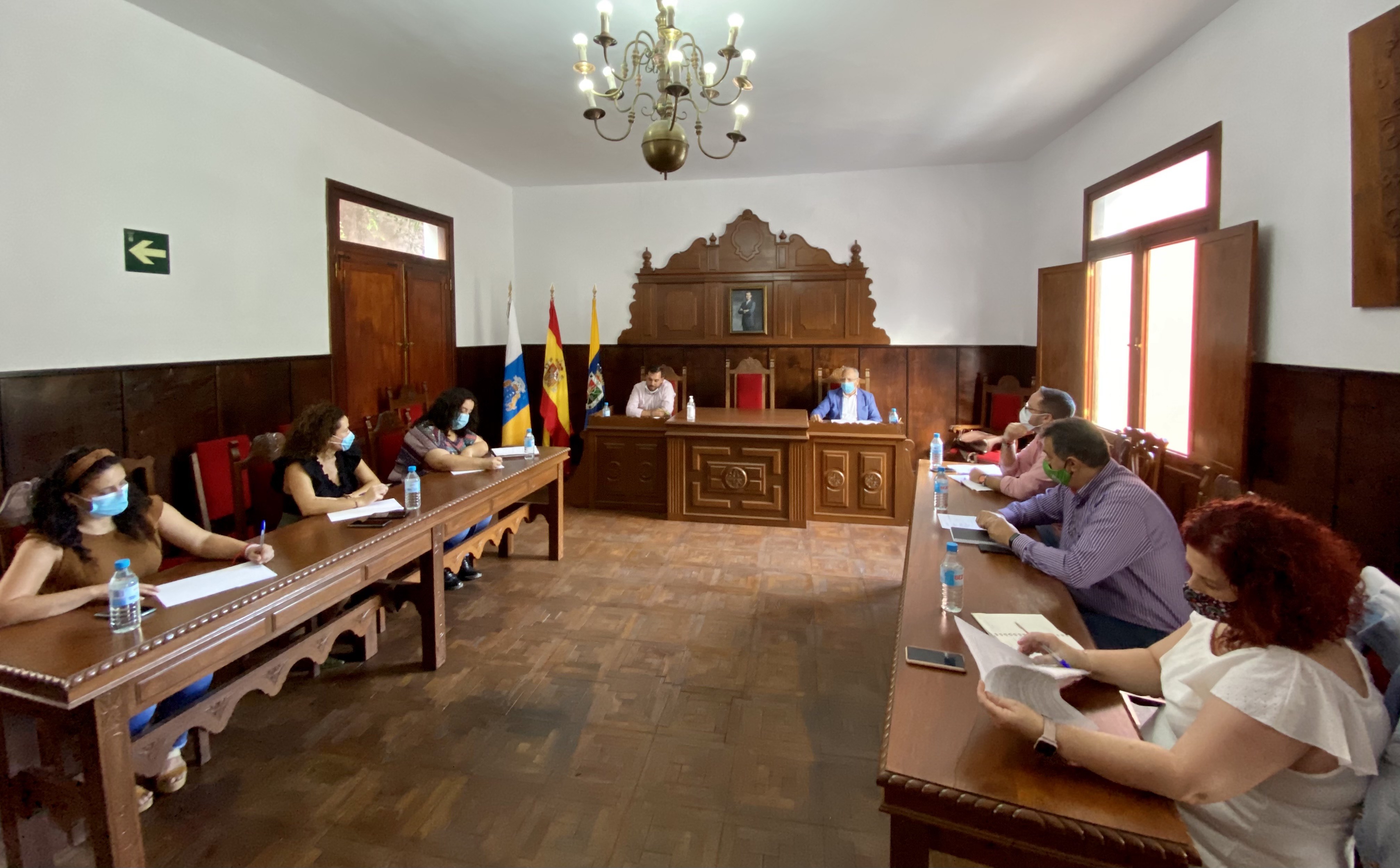 Imagen de Cabildo y Ayuntamiento de Hermigua establecen prioridades de inversión para el municipio