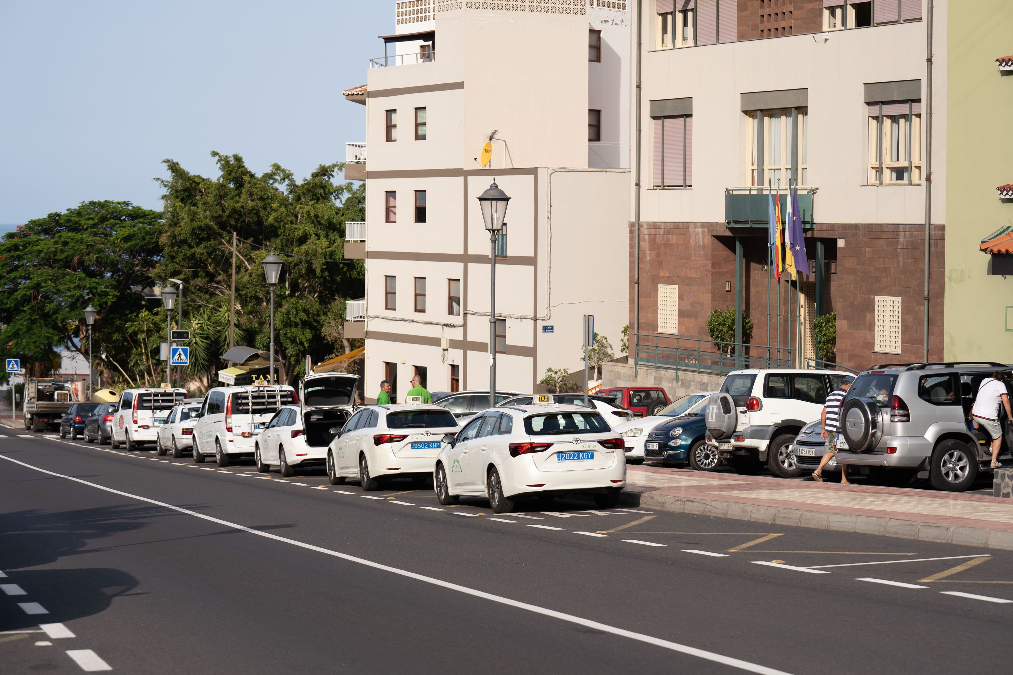 Imagen de El Cabildo de La Gomera destina 250 mil euros a cooperar con el sector del taxi