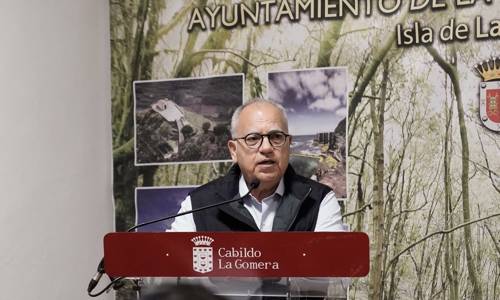 Imagen de Curbelo valora el inicio de los trabajos de instalación del nuevo TAC del Hospital insular