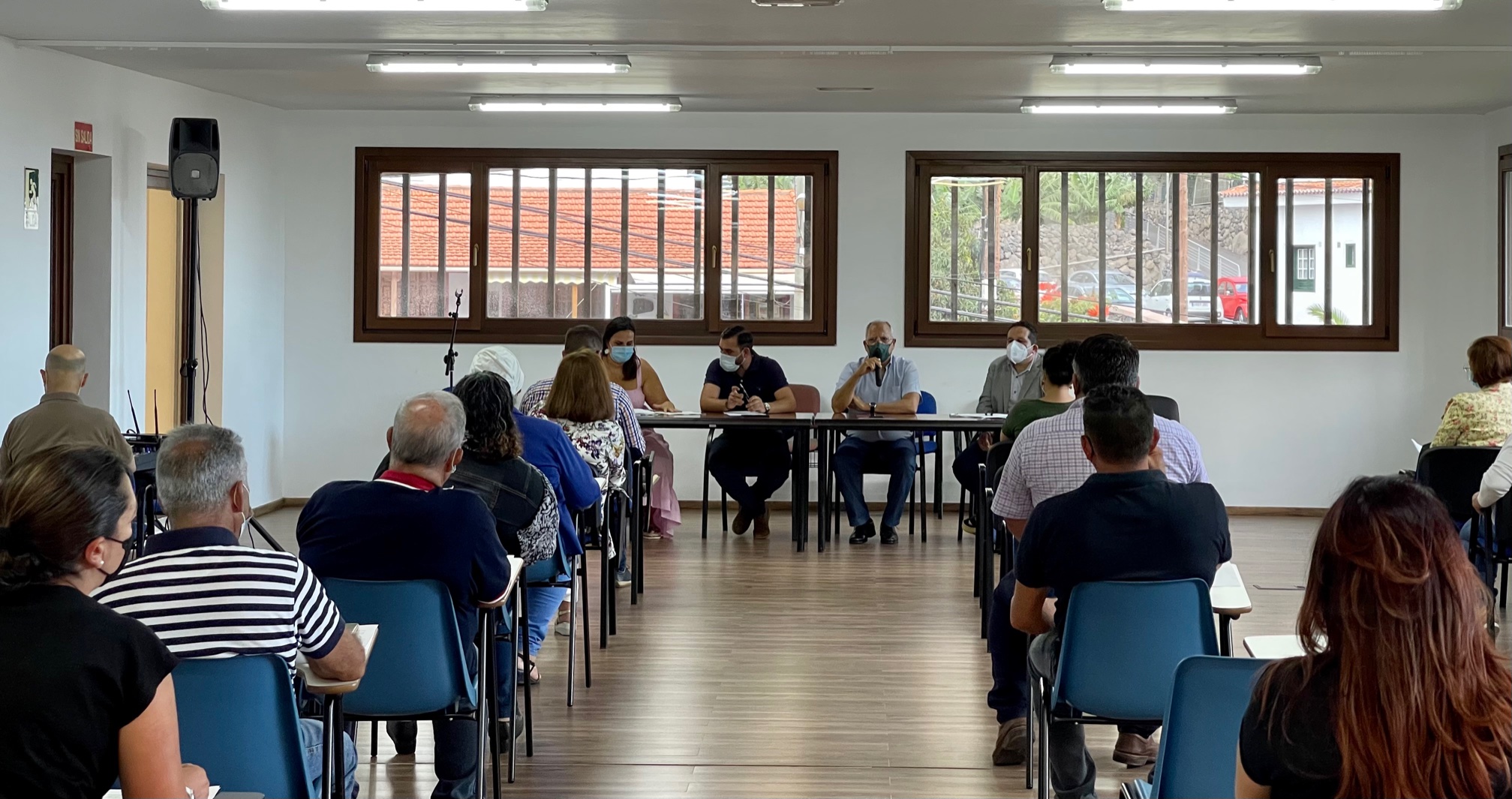 Imagen de El Cabildo expone las líneas de ayudas a autónomos y pymes en Hermigua y Agulo  