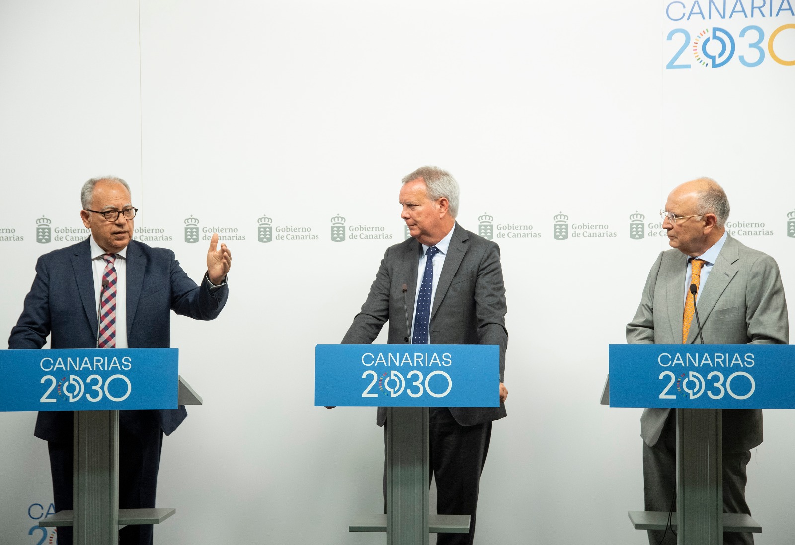 Imagen de El Cabildo de La Gomera, la Consejería de Obras Públicas, Transportes y Vivienda y Binter informan que se prolonga todo el año la conexión aérea de La Gomera con Gran Canaria