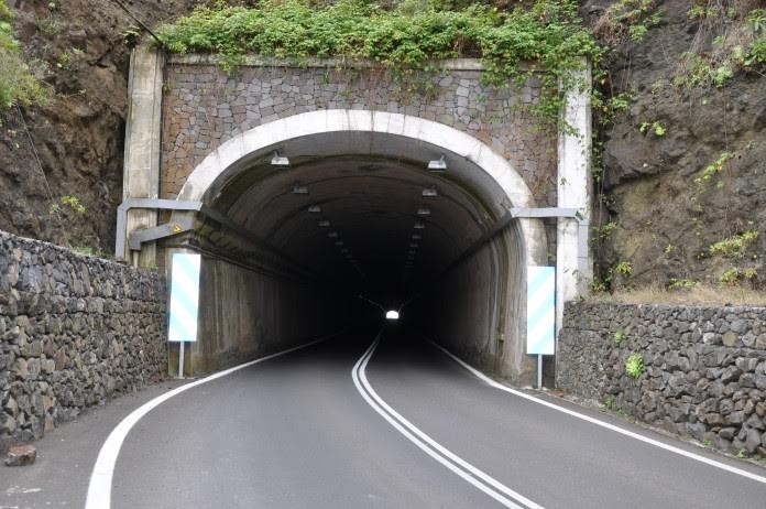 Imagen de Cierre intermitente del túnel de la cumbre por trabajos de mantenimiento de la red eléctrica