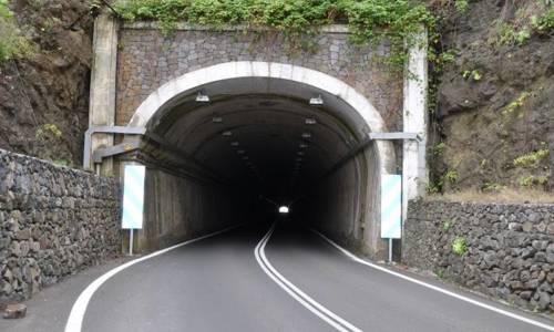 Imagen de Cierre intermitente del túnel de la cumbre por trabajos de mantenimiento de la red eléctrica