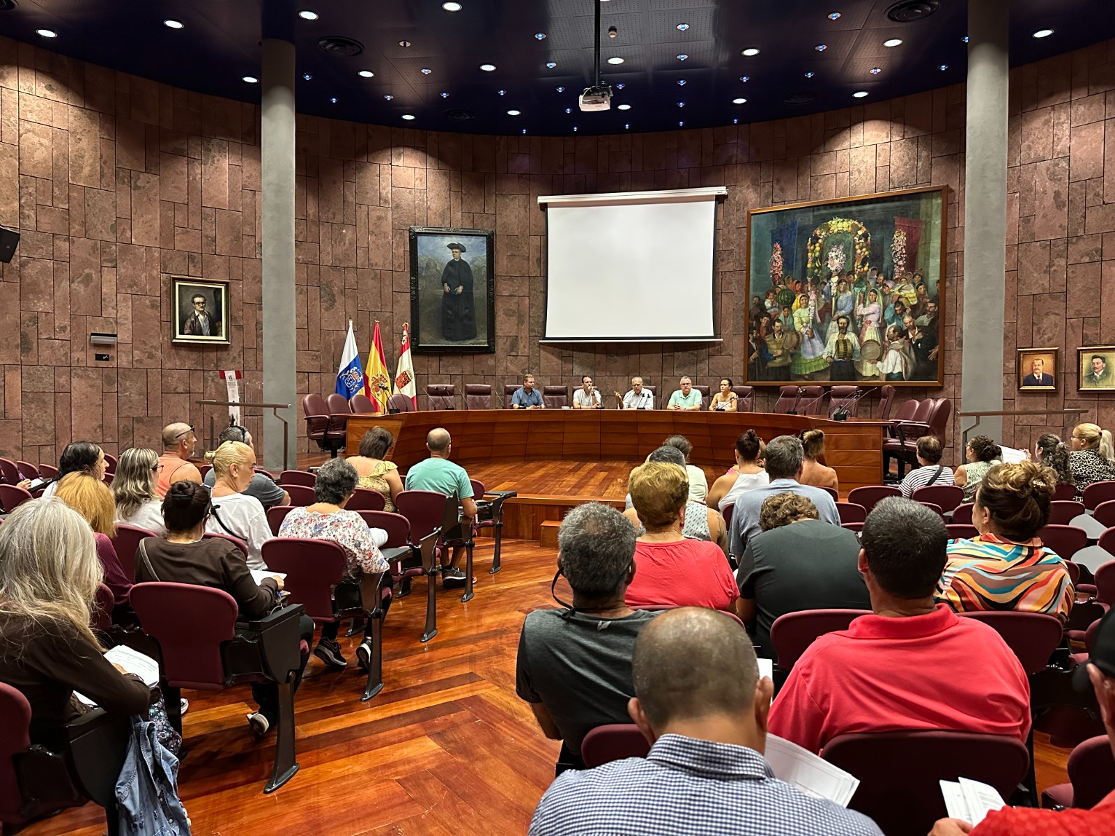 Imagen de El Cabildo crea cerca de 200 empleos con un programa para el impulso de la inserción laboral