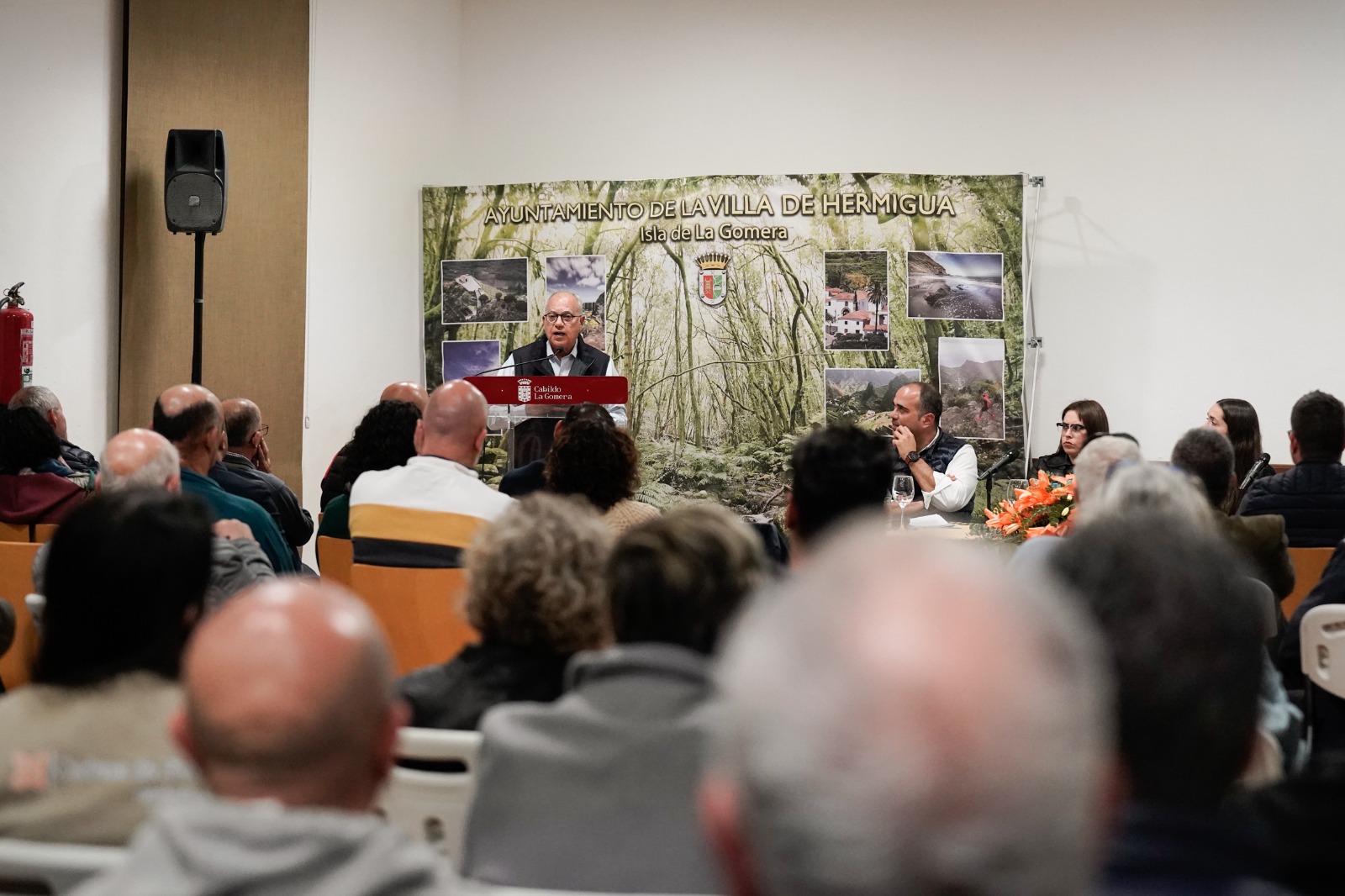 Imagen de El Cabildo intensifica la inversión pública en Hermigua para dar cobertura a un plan de accesibilidad